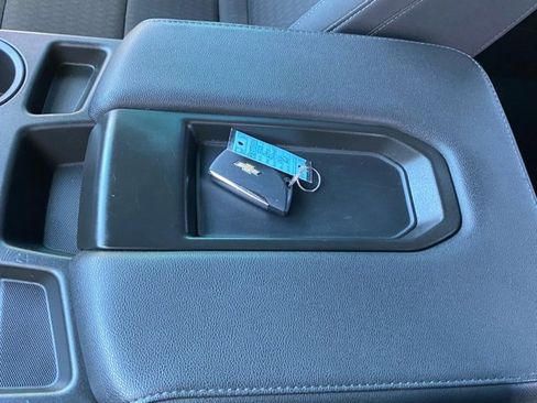 Used 2023 Chevrolet Silverado 1500 Custom image 26