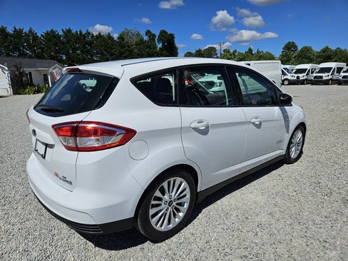 Used 2017 Ford C-MAX SE image 5