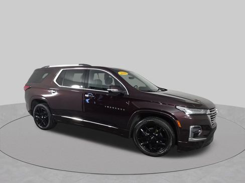 Used 2022 Chevrolet Traverse Premier w/ LPO, Floor Liner Package AWD/4WD image 2