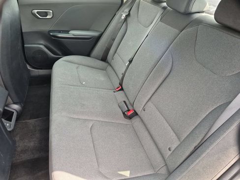 Used 2025 Kia K4 FWD image 28