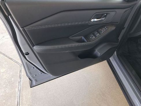 Certified 2025 Nissan Rogue SL AWD/4WD image 30