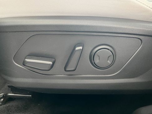 Used 2025 Hyundai Tucson Blue image 23