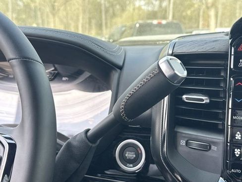 New 2026 RAM 3500 Limited AWD/4WD image 31