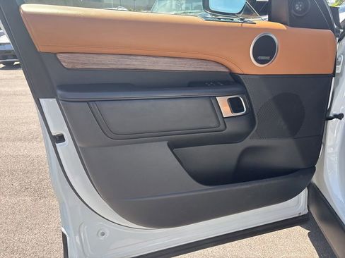 Used 2019 Land Rover Discovery HSE Luxury AWD/4WD image 5