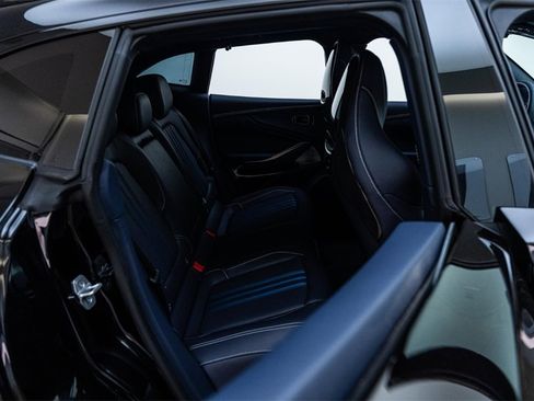 Used 2025 Aston Martin DBX 707 image 31