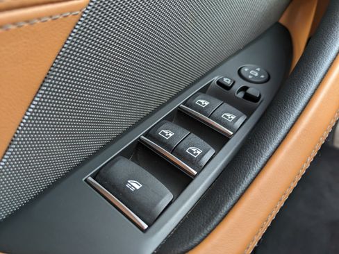 Used 2022 BMW 840i Convertible w/ Driving Assistance Package RWD image 22