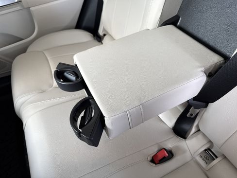 New 2026 Mercedes-Benz GLB 250 image 30