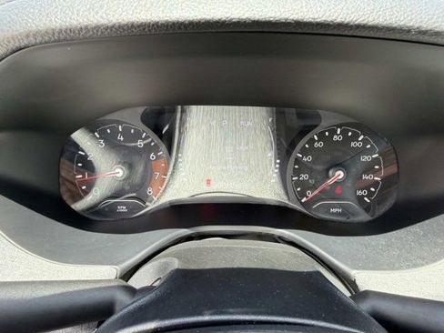 Used 2022 Jeep Compass Latitude FWD image 26