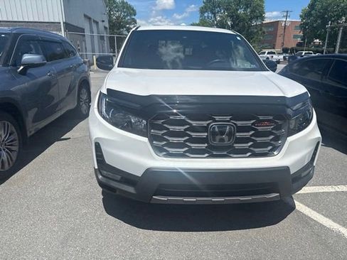 Used 2024 Honda Ridgeline TrailSport image 3