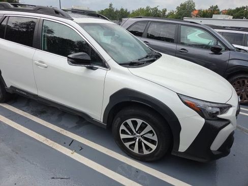 Used 2023 Subaru Outback Premium AWD/4WD image 14