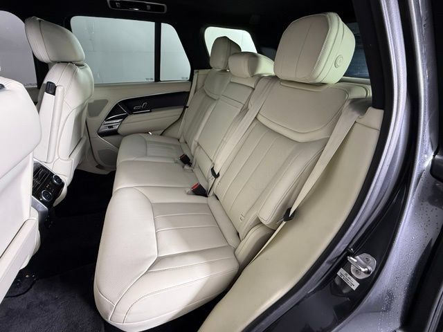 Used 2023 Land Rover Range Rover SE AWD/4WD image 19