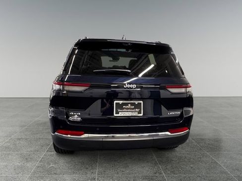 Used 2024 Jeep Grand Cherokee Limited w/ Luxury Tech Group II AWD/4WD image 23