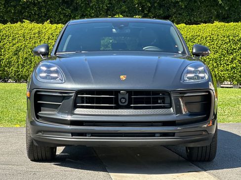 New 2026 Porsche Macan image 11