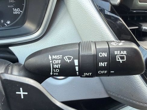 Used 2023 Toyota Corolla SE FWD image 13