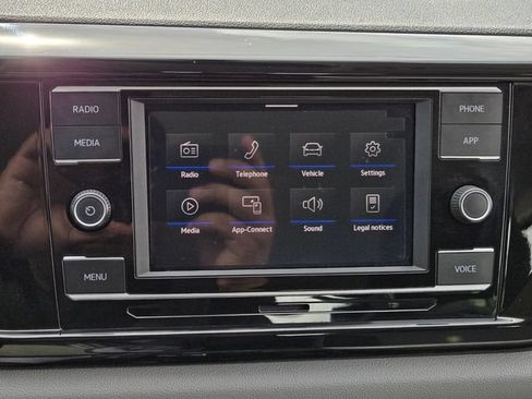 Certified 2023 Volkswagen Taos S FWD image 19