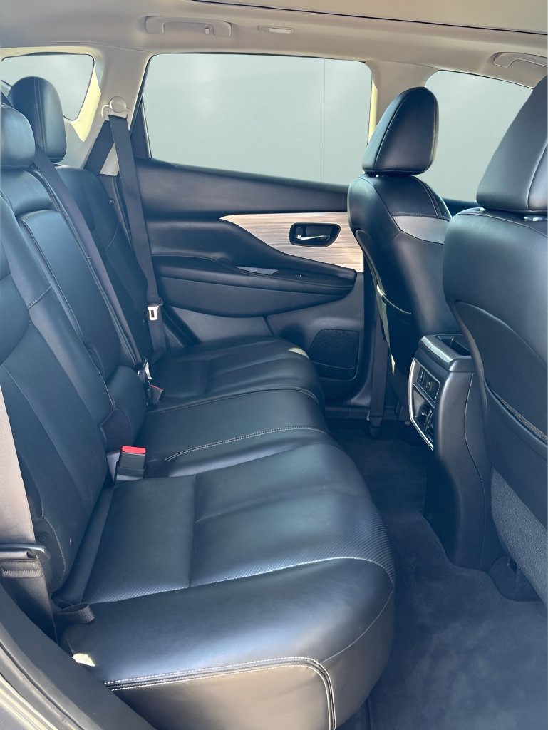 Used 2017 Nissan Murano Platinum w/ Platinum Technology Package FWD image 19
