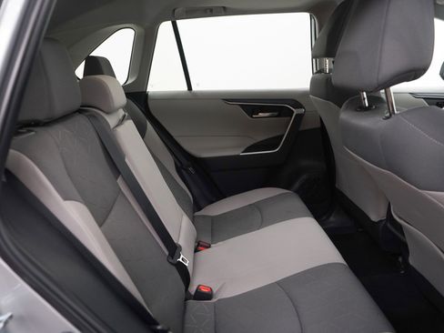 Used 2025 Toyota RAV4 XLE w/ Convenience Package image 12