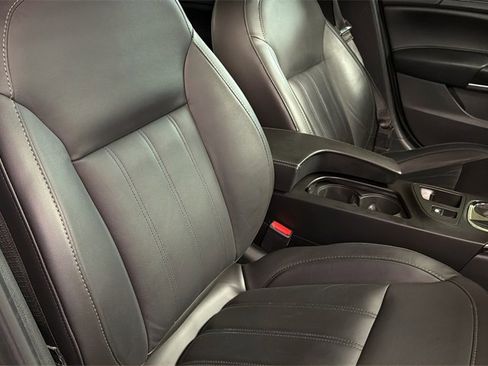 Used 2014 Buick Regal Premium w/ Driver Confidence Package #2 image 13