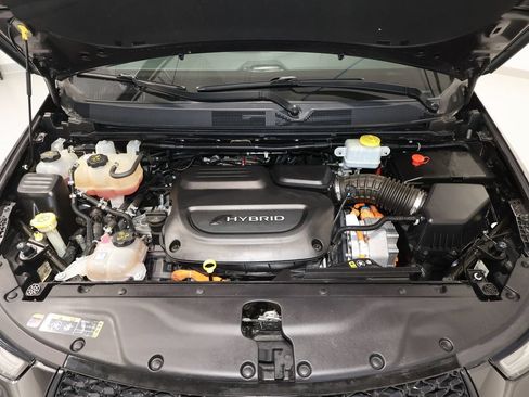 Used 2022 Chrysler Pacifica Limited w/ Uconnect Theater Family Group FWD image 20