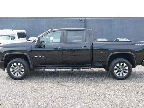 Used 2022 Chevrolet Silverado 2500 Custom w/ Custom Convenience Package AWD/4WD image 7