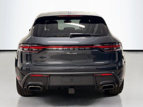 Used 2026 Porsche Macan AWD/4WD image 10