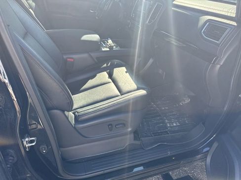 Used 2019 Nissan Titan SL w/ Midnight Edition image 14