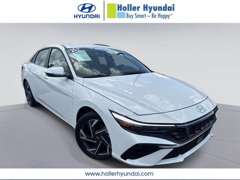 Certified 2025 Hyundai Elantra Limited image 1
