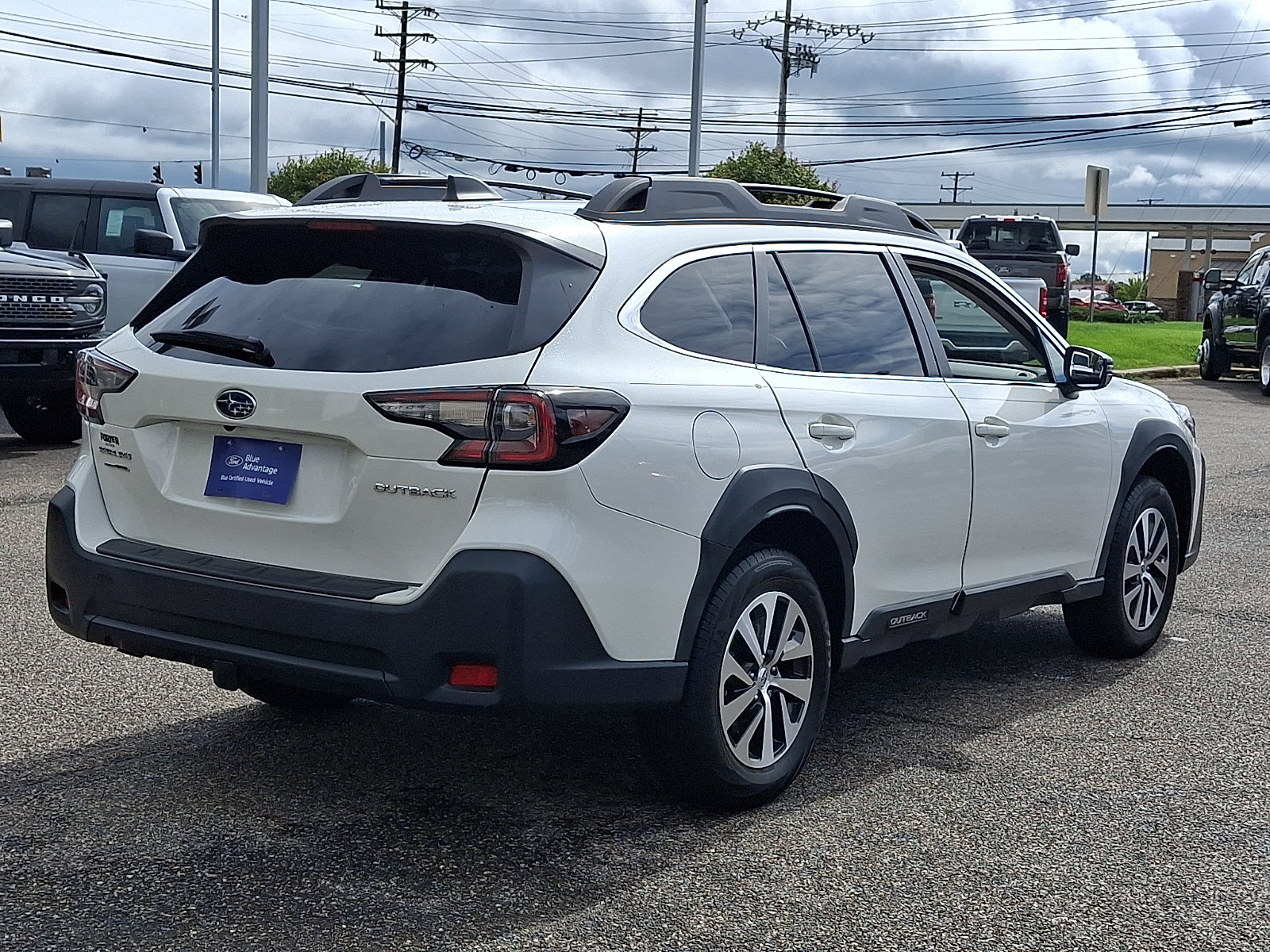 Used 2024 Subaru Outback Premium w/ Popular Package #1A AWD/4WD image 11