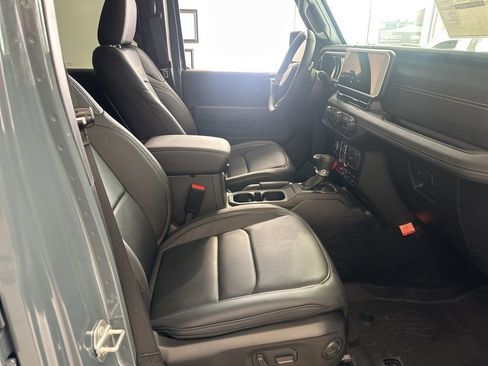New 2025 Jeep Wrangler Unlimited Rubicon 392 image 28