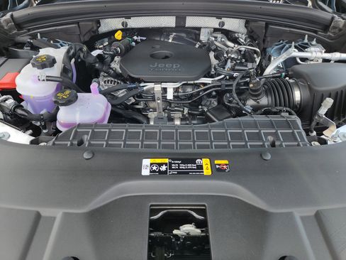 New 2026 Jeep Grand Cherokee Limited RWD image 21