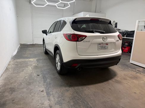 Used 2016 MAZDA CX-5 Touring w/ Bose/Moonroof Package FWD image 8