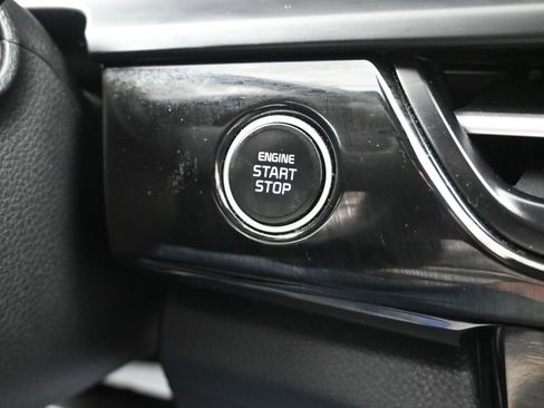 Certified 2024 Kia Seltos X-Line image 26