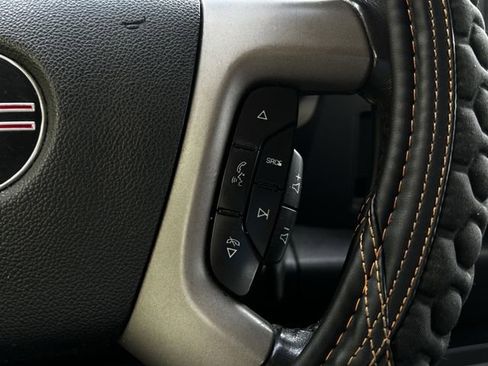 Used 2011 GMC Sierra 1500 SLE w/ Texas Edition RWD image 18