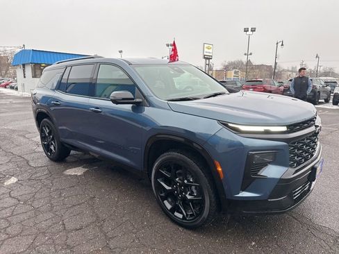 New 2026 Chevrolet Traverse RS image 5