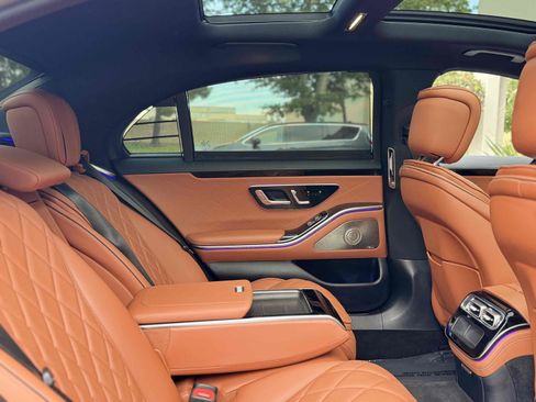 Used 2022 Mercedes-Benz S 500 4MATIC image 14