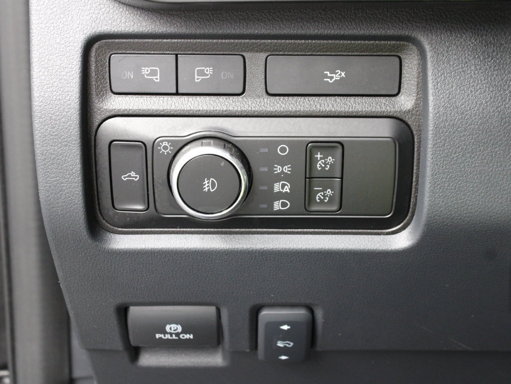 Used 2024 Ford F250 Lariat w/ Lariat Ultimate Package AWD/4WD image 64