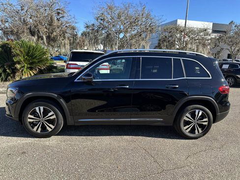 Used 2025 Mercedes-Benz GLB 250 image 2