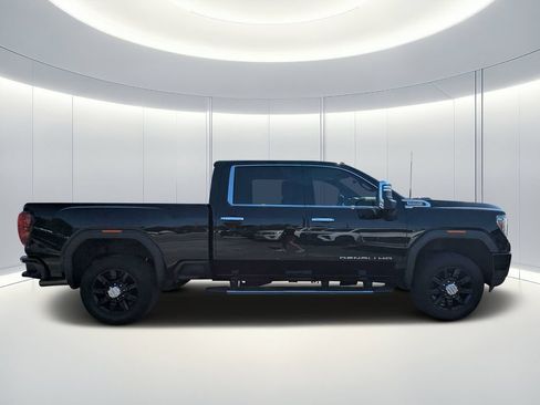 Used 2022 GMC Sierra 2500 Denali AWD/4WD image 3