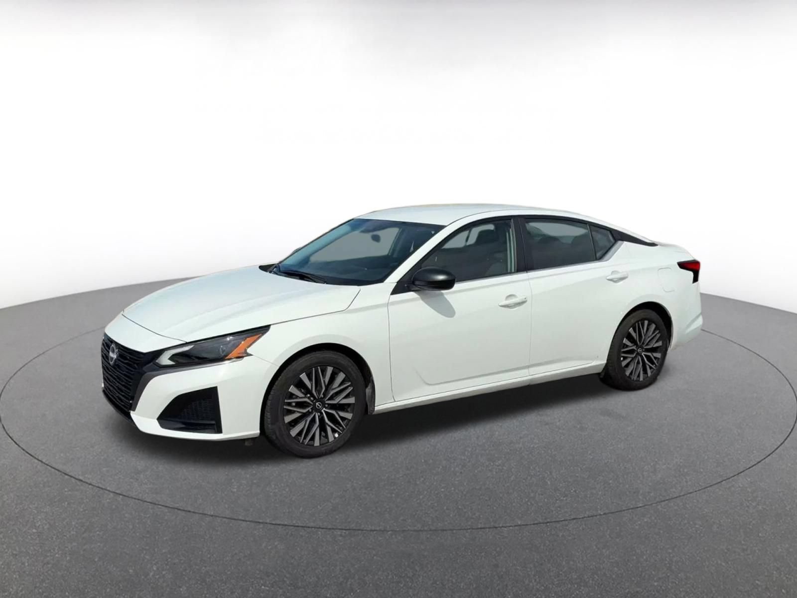 Used 2026 Nissan Altima 2.5 SV FWD image 7