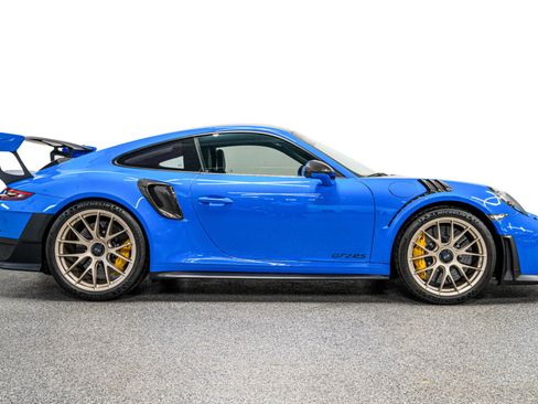 Used 2018 Porsche 911 GT2 RS RWD image 48