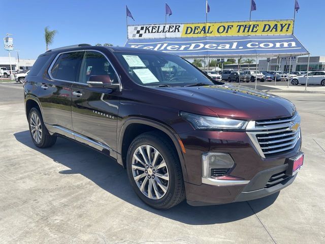 Used 2023 Chevrolet Traverse Premier FWD image 2