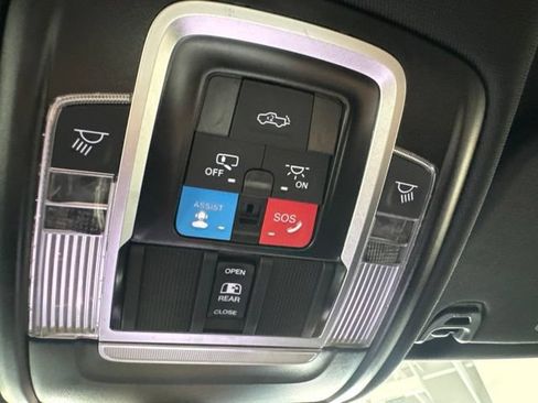 Used 2025 RAM 1500 Big Horn AWD/4WD image 55