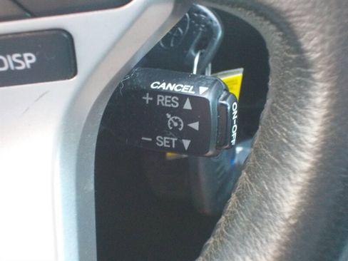 Used 2014 Toyota Tundra Limited w/ Limited Premium Package image 27