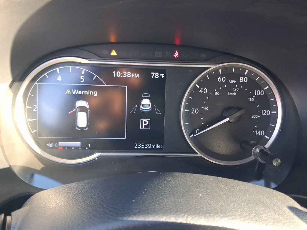 Certified 2019 Nissan Kicks SV FWD image 18
