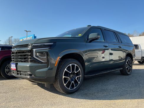 New 2026 Chevrolet Suburban RST w/ Comfort Package image 5