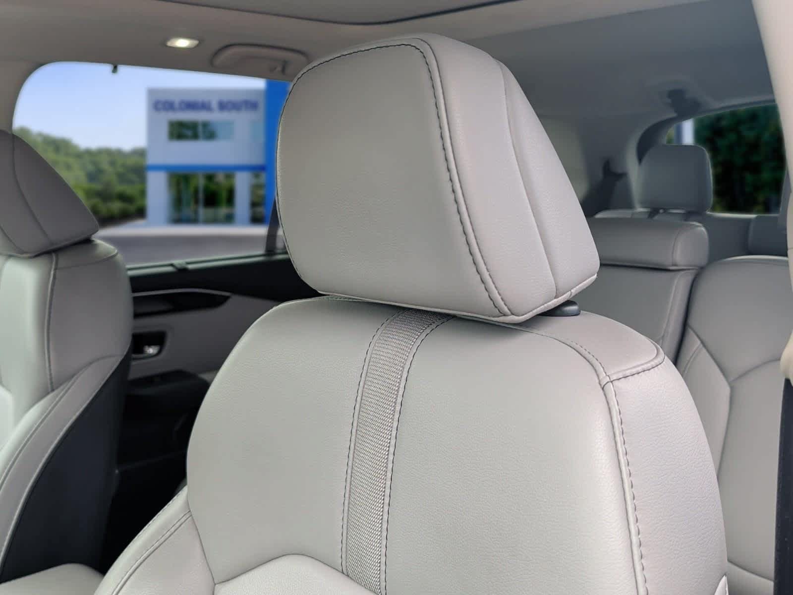 Used 2025 Honda Pilot Touring image 15