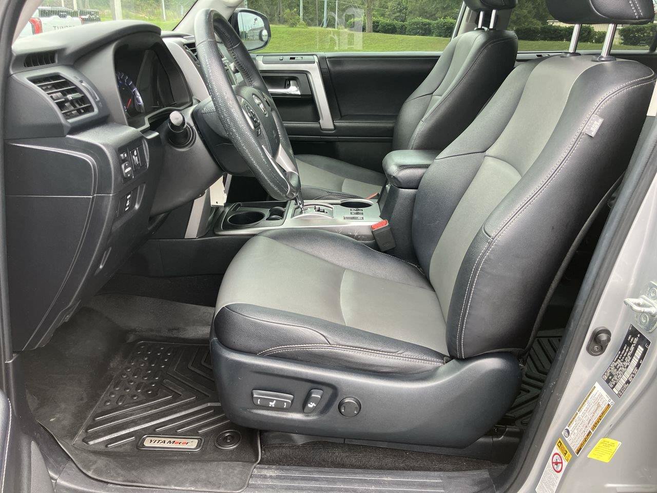 Used 2018 Toyota 4Runner SR5 Premium RWD image 13