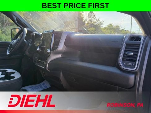 New 2026 RAM 2500 Tradesman AWD/4WD image 17