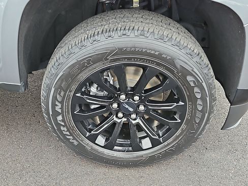 Used 2022 GMC Canyon Elevation w/ Elevation Premium Package image 8