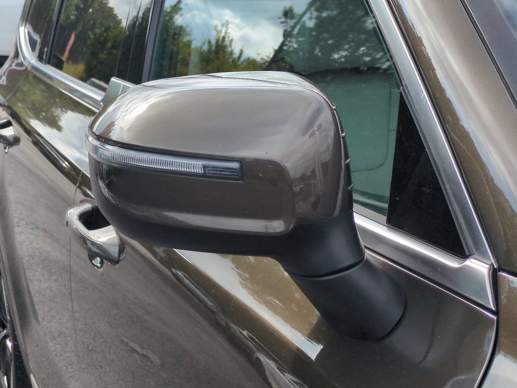 Used 2023 Kia Telluride EX w/ EX Captain's Chair Package FWD image 14
